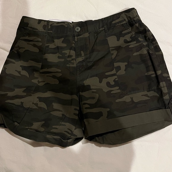 Social Standard Hero Utility Shorts Convertible Length Relaxed Fit Camo XXL - Picture 3 of 7